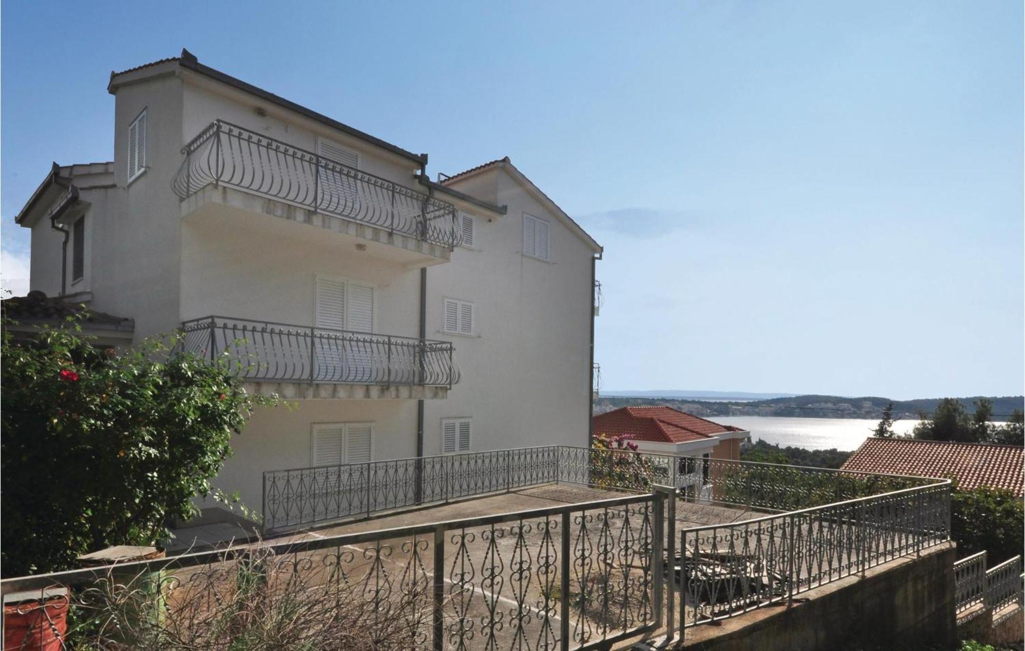 Lovely Apartment In Trogir With Kitchen Exterior photo